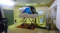 Tahap selanjutnya adalah simulator kapsul. GITC memiliki 7 simulator kapsul yang merupakan perumpamaan berbagai pesawat dari Boeing, Airbus, hingga ATR dengan harga sekira 9-10 juta USD (Masaul/detikTravel)