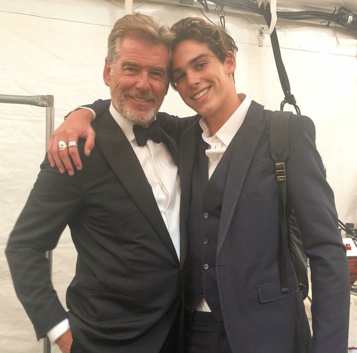 potret akrab pierce brosnan dan anak