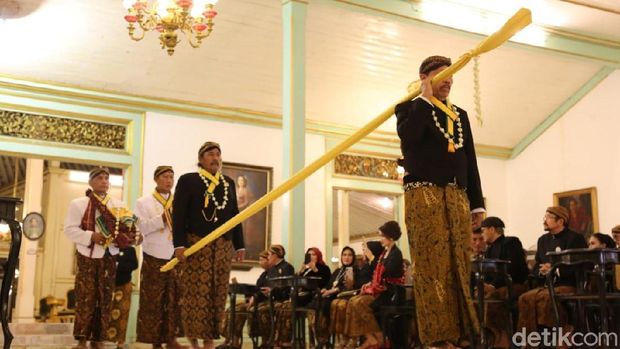 Gatot Nurmantyo Topo Bisu Malam 1 Sura di Mangkunegaran