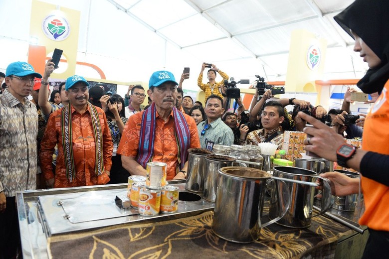 Di Sail Moyo Tambora, Kemendes Datangkan Barista Perempuan asal Aceh Di Sail Moyo Tambora, Kemendes Datangkan Barista Perempuan asal Aceh
