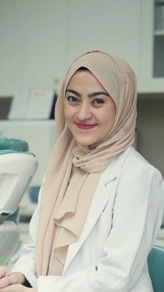 Dokter cantik