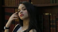 Aurora Ribero punya wajah yang berkarakter. Usianya kini berusia 14 tahun. Foto: dok instagram