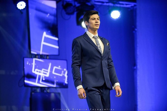 Dinobatkan sebagai Mister Mundo Chile 2018 pada Minggu (2/9/2018), nantinya Felipe akan mewakili negaranya di kompetisi dunia Mister World yang akan dihelat pada Januari 2019 di Filipina Foto: Facebook