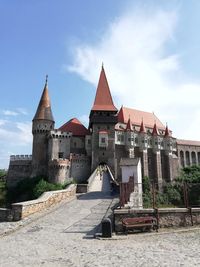 (Muzeul Castelul Corvinilor)