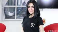 Sebelum bisa tampil mewah dan seksi seperti ini, tentunya Syahrini juga melalui perjalanan yang panjang. Rachman Haryanto/detikFoto