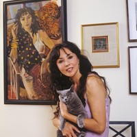 Marie Helvin pernah disebut sebagai salah satu wanita paling cantik. Tidak memiliki anak membuat Marie punya banyak waktu untuk mengurus diri sendiri. Ia pun selalu berolahraga, tidak merokok, dan menjaga pola makan. Mantan model itu memang sengaja menghindari hubungan terlalu dekat untuk menjaga kesehatan mental dan kecantikan. Foto: East News