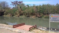 Lokasinya di pinggir Sungai Kriyan (Sudirman Wamad/detikTravel)