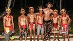 Model Brasil Tampan dan Pesona Kepulauan Mentawai
