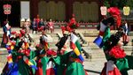 Momen Jokowi Disambut Bak Raja Korea di Istana Changdeokgung