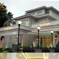 Gedung klinik kecantikannya pun terlihat megah. Di sinilah wanita dengan nama asli  Kanyakorn Supakarnkacharoen mengakhiri hidupnya. Foto: Instagram (@kae_laprim)