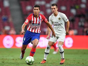 Gelandang Atletico Hati-hati Tanggapi Rumor Ketertarikan City
