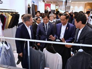 Bareng Presiden Korsel, Jokowi Blusukan ke Tanah Abang Seoul