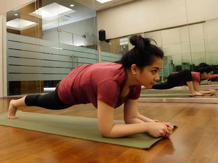 Inspirasi Olahraga Dari Mamah Muda Super Sibuk Nagita Slavina