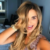 Vogue William adalah model asal Irlandia yang kerap tampil di berbagai reality show Inggris. Mulai dari The Hills hingga Dancing with The Stars. Ia pun kini jadi ipar Pippa Middleton. Foto: Dok. Instagram