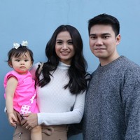 Berpacaran dua tahun, Acha Septriasa mantap menuju jenjang pernikahan dengan Ditto Rukmana, dengan bertunangan pada Agustus 2014. Apa mau dikata, keduanya tak berjodoh. Acha dan Ditto berpisah sebelum tanggal pernikahan mereka di 2015. Acha kini berumah tangga dengan Vicky Kharisma dan dikaruniai seorang anak. Foto: Ismail/detikHOT