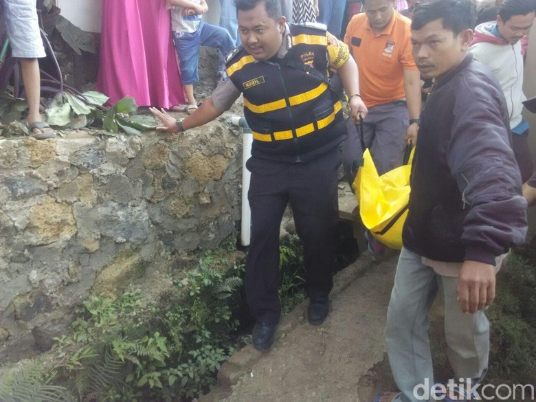 Ngeri! Wanita di Lembang Bandung Tewas Penuh Luka Tusuk