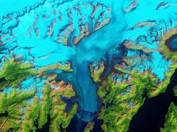 Indahnya Aurora Bawah Laut dari Luar Angkasa