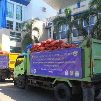 Bea Cukai Hibahkan Bawang Merah Selundupan Asal Malaysia
