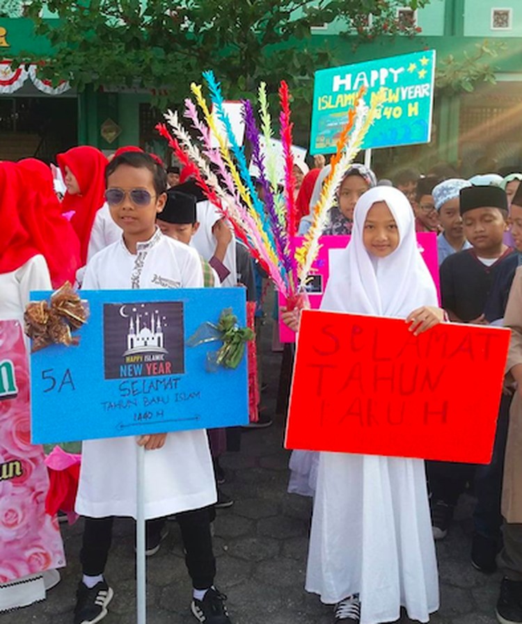 Kemeriahan Anak-anak Ikut Pawai Sambut 1 Muharam