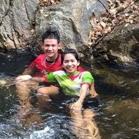 Ia telah merawat Pooh, penderita kanker mata yang wajahnya rusak karena penyakitnya telah menyebar. Foto: Dok. Facebook Atittaya Chumkeaw