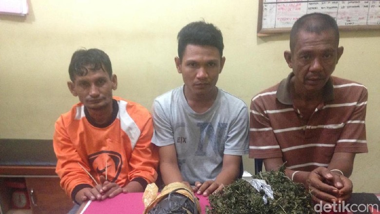 3 Napi di Aceh Kepergok Simpan Ganja di Penjara 3 Napi di Aceh Kepergok Simpan Ganja di Penjara