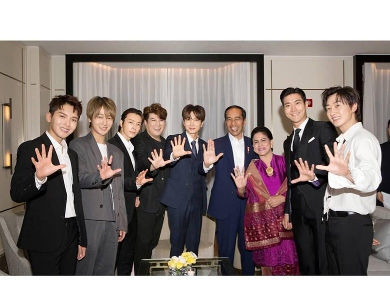 Jokowi dan Siwon Super Junior Bertukar Pujian di Medsos Jokowi dan Siwon Super Junior Bertukar Pujian di Medsos