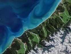 Indahnya Aurora Bawah Laut dari Luar Angkasa