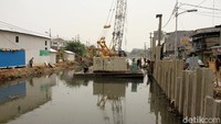 Proses pengerjaan yang sudah berlangsung selama satu bulan ini dikerjakan siang hingga malam agar dapat rampung pada Desember 2018.