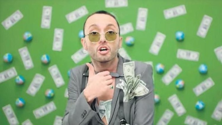 Penyanyi Turki Diselidiki karena Pakai Dolar AS di Video Klip Penyanyi Turki Diselidiki karena Pakai Dolar AS di Video Klip