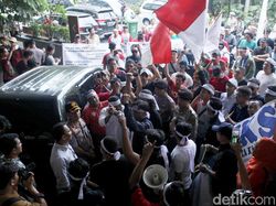 Giliran Kantor Go-Jek yang Didemo Driver Online