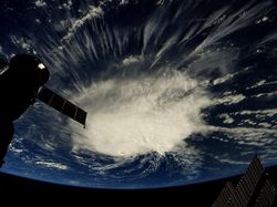 Ngeri! Begini Penampakan Badai Florence dari Satelit NASA