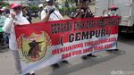 Emak-emak Gempur Mabes Polri Tuntut Keadilan Tagar 2019GantiPresiden