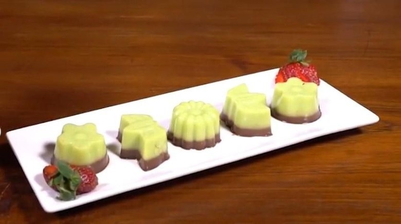 Resep puding alpukat/ Foto: Screenshoot Modern Moms Trans7 Resep puding alpukat/ Foto: Screenshoot Modern Moms Trans7