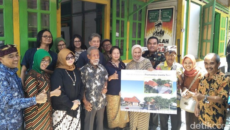 Kemendikbud Akan Kembalikan Bentuk Asli Rumah Masa Kecil Pramoedya Kemendikbud Akan Kembalikan Bentuk Asli Rumah Masa Kecil Pramoedya