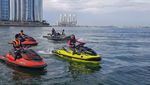 Kevin Sanjaya Main Badminton Itu Biasa, Ini Gayanya Main Jet Ski