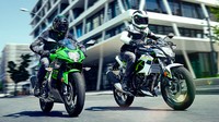 Hanya, Ninja 125 dan Z125 menggendong mesin yang lebih kecil. Motor itu cuma punya mesin 125 cc satu silinder dengan output tenaga sekitar 14,8 dk. Foto: pool (motorcycle)