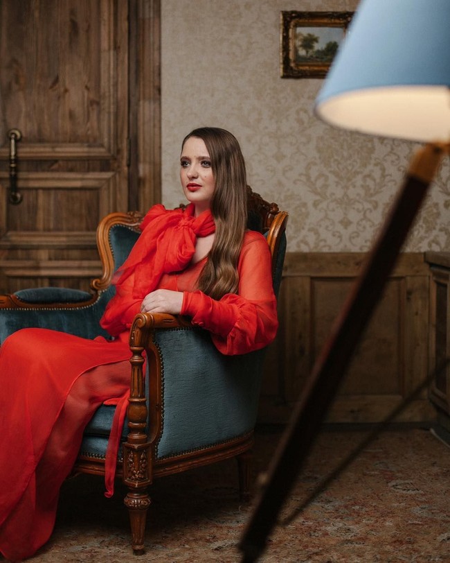 Namun wawancaranya tiga tahun silam tersebut berbeda dengan kenyataannya kini. Natalia menolak bercinta dengan sang suami hingga Ivan memutuskan untuk bercerai.  Foto: Instagram (@ natalia_krasko)