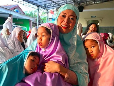 Kenalan dengan 3 Cucu Perempuan Gus Dur yang Lucu-lucu