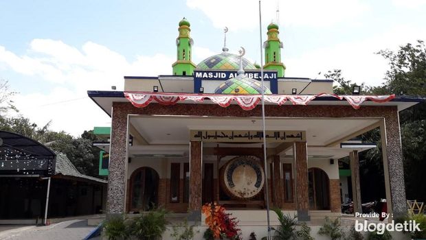 Tak Cuma di Klub Malam, 14 Tahun Gus Miftah Dakwah di 'Sarkem'
