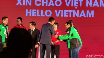 Setelah menjalani masa soft launching sejak Agustus lalu, akhirnya Go-Viet resmi beroperasi. Presiden Joko Widodo (Jokowi) menjadi saksi kelahiran perusahaan ride sharing jelmaan Go-Jek di Vietnam itu. (Foto: detikINET/Adi Fida Rahman)