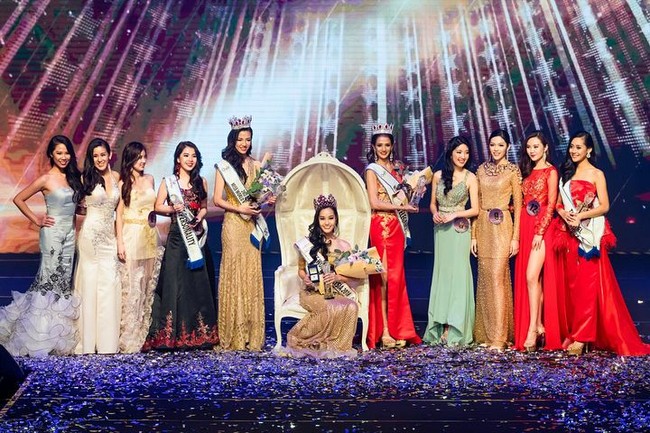 Larissa Ping mengalahkan 11 finalis lainnya yang juga berkompetisi di ajang Miss World Malaysia 2018. Selain mendapatkan mahkota dan piala, dia juga berhak membawa pulang uang RM 30 ribu atau sekitar Rp 107 juta. Foto: Instagram