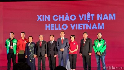 Begini Aksi Jokowi di Atas Panggung Peluncuran Go-Viet