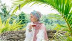 Potret Liburan Hijaber Cantik Dubai, Haifa Beseisso