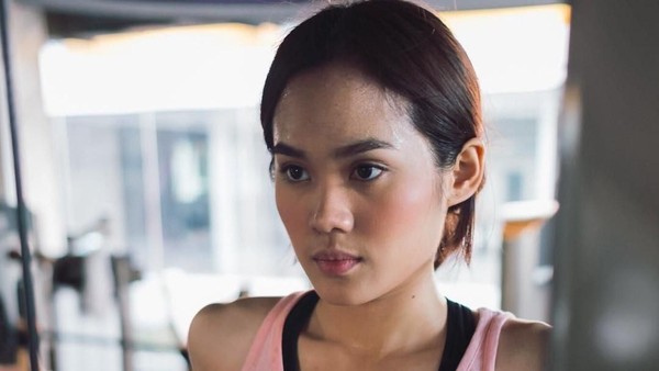 Gaya Sporty Sheryl Sheinafia, Tetap Cantik Meski Basah Berkeringat