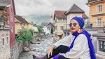 Potret Liburan Hijaber Cantik Dubai, Haifa Beseisso
