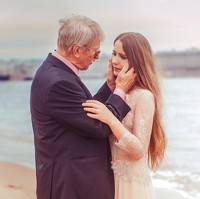 Dalam wawancaranya dengan Capelino, Natalia pernah mengatakan bahwa dia tidak malu menikah dengan pria yang lebih tua. Saat itu Natalia mengaku benar-benar jatuh cinta dengan sang suami.  Foto: Instagram (@ natalia_krasko)