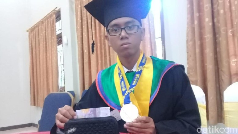 Inovatif! Mahasiswa Unnes Ciptakan Dompet Ajaib untuk Tunanetra Inovatif! Mahasiswa Unnes Ciptakan Dompet Ajaib untuk Tunanetra