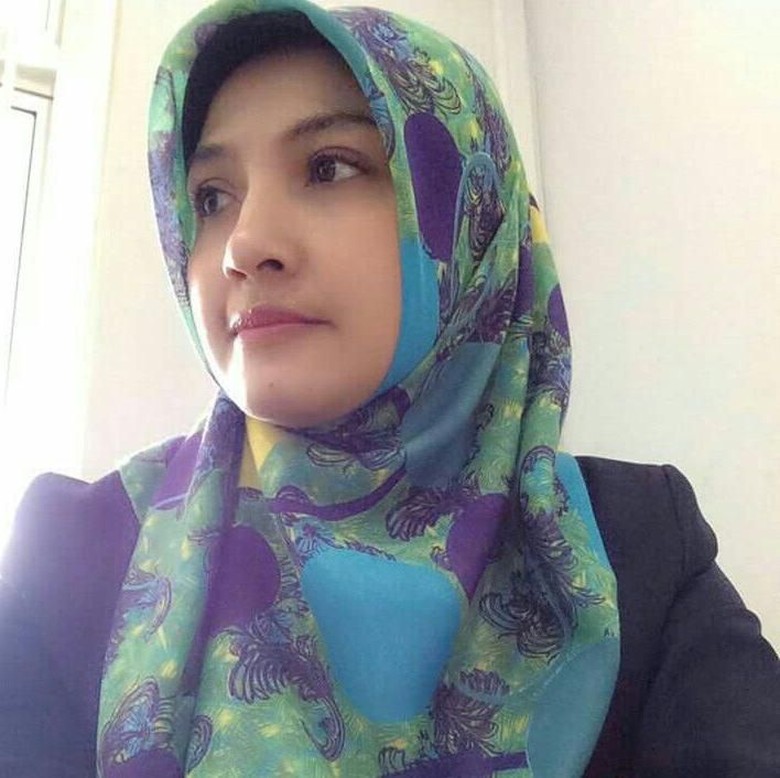 Tusukan Mematikan Mengenai Mata dan Dada Ella Tusukan Mematikan Mengenai Mata dan Dada Ella