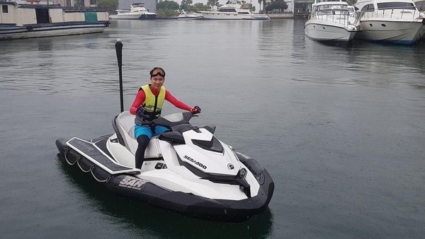 Kevin Sanjaya bersama pasangannya, Marcus Gideon baru saja memenangkan Japan Open 2018. Selain jago main tepok bulu, The Minions ini juga hobi main jet ski (Instagram/@kevin_sanjaya) Kevin Sanjaya bersama pasangannya, Marcus Gideon baru saja memenangkan Japan Open 2018. Selain jago main tepok bulu, The Minions ini juga hobi main jet ski (Instagram/@kevin_sanjaya)
