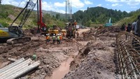 Pemerintah akan menggelontorkan Rp 500 miliar untuk menyelesaikan pembangunan bandara Buntu Kunik di Tana Toraja, Sulawesi Selatan.